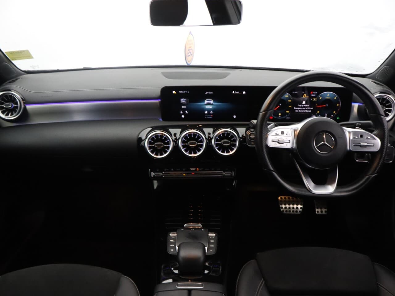 Mercedes-Benz A Class 2.0 A180d AMG Line Edition (Premium) — image 12