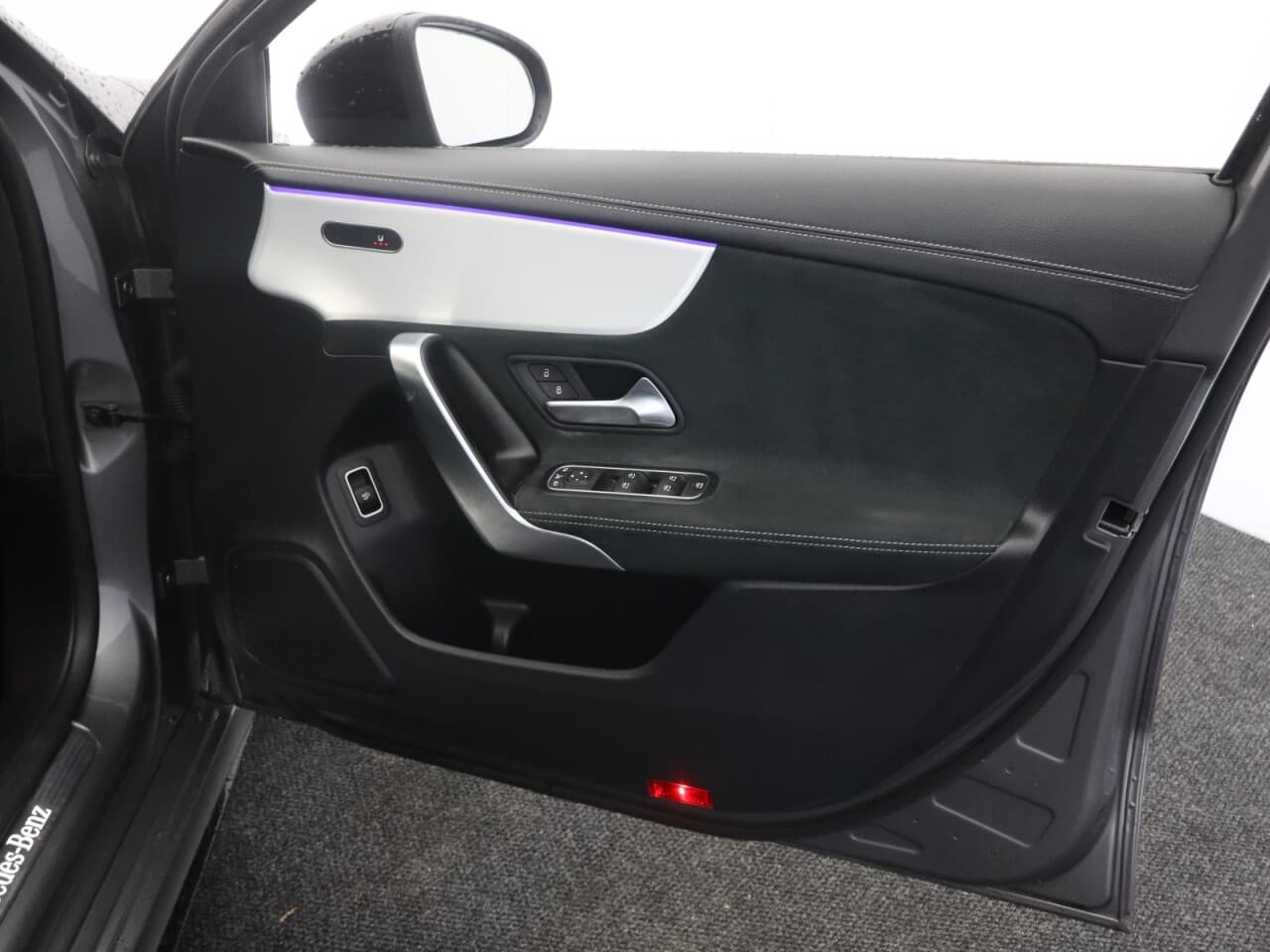 Mercedes-Benz A Class 2.0 A180d AMG Line Edition (Premium) — image 49