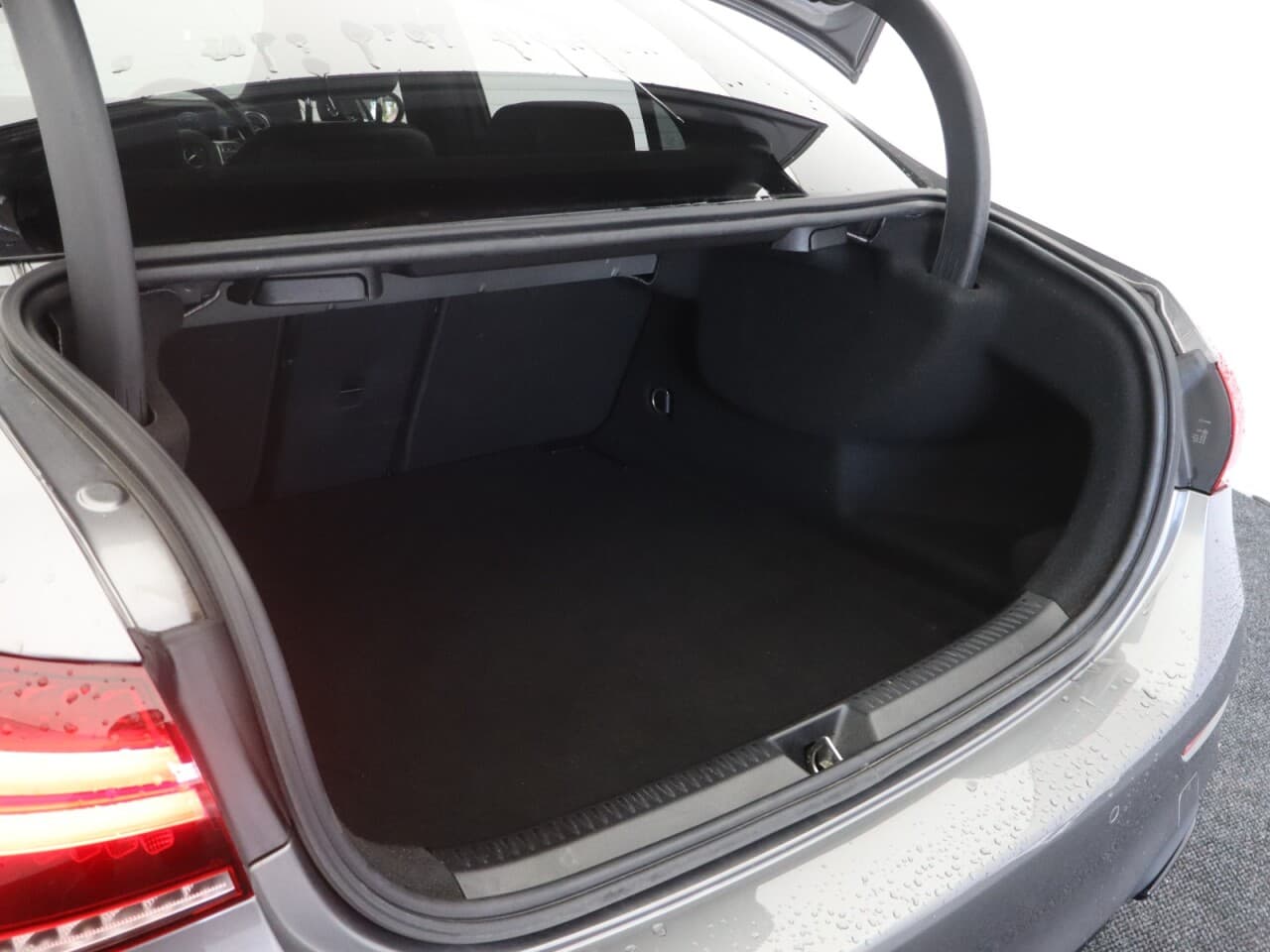 Mercedes-Benz A Class 2.0 A180d AMG Line Edition (Premium) — image 48