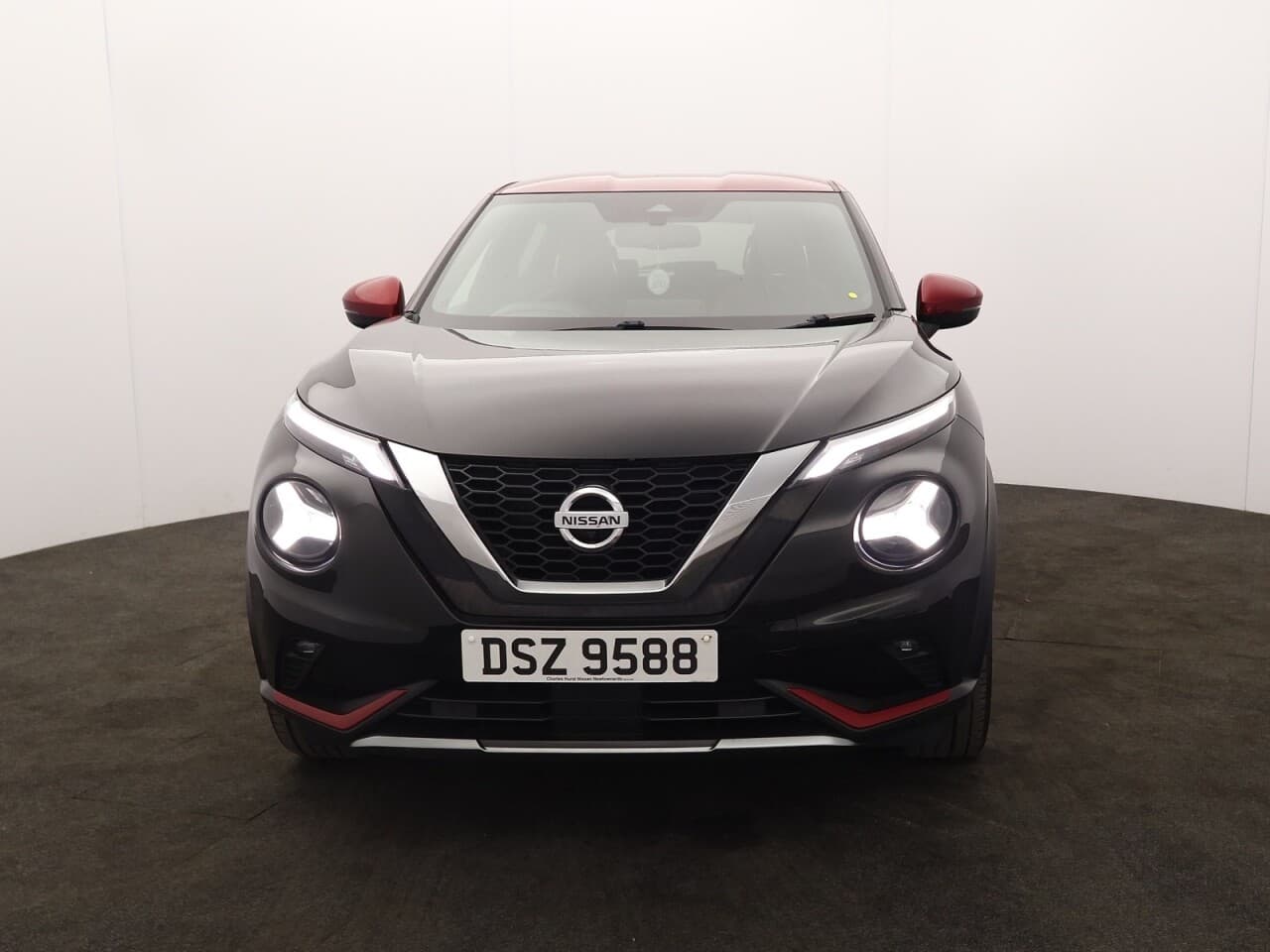 Nissan Juke 1.0 DIG-T Tekna+ — image 4