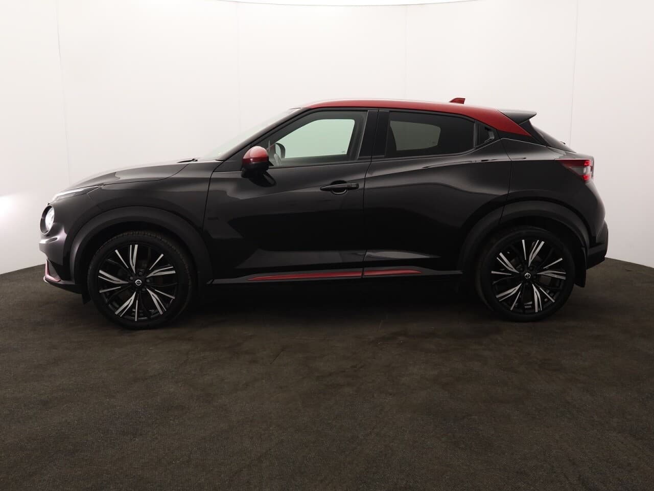 Nissan Juke 1.0 DIG-T Tekna+ — image 6