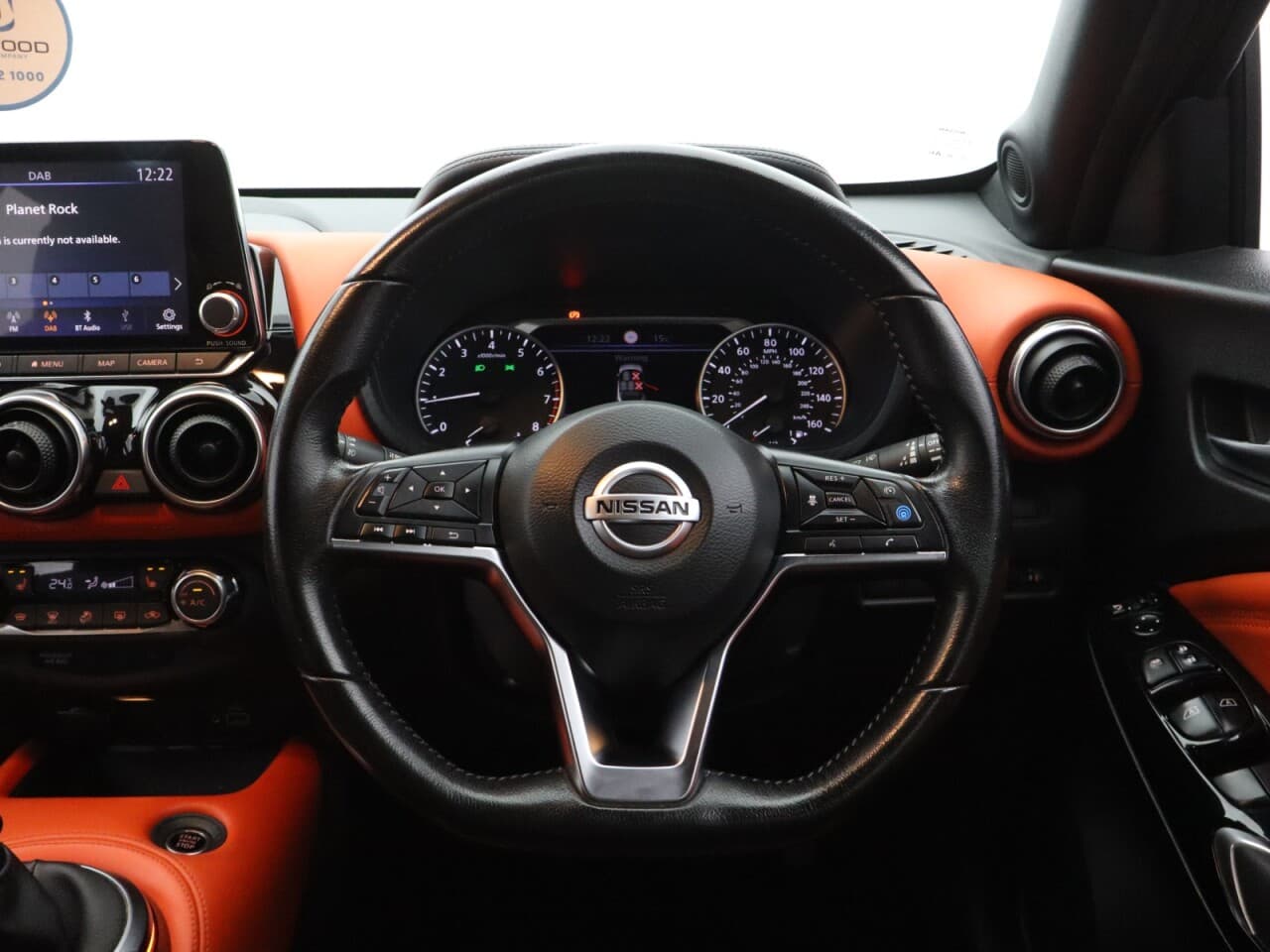 Nissan Juke 1.0 DIG-T Tekna+ — image 16