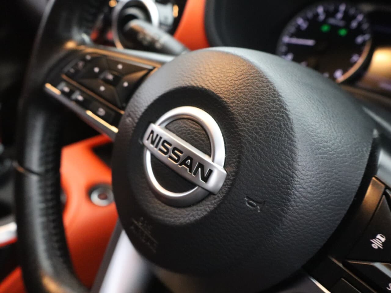 Nissan Juke 1.0 DIG-T Tekna+ — image 17