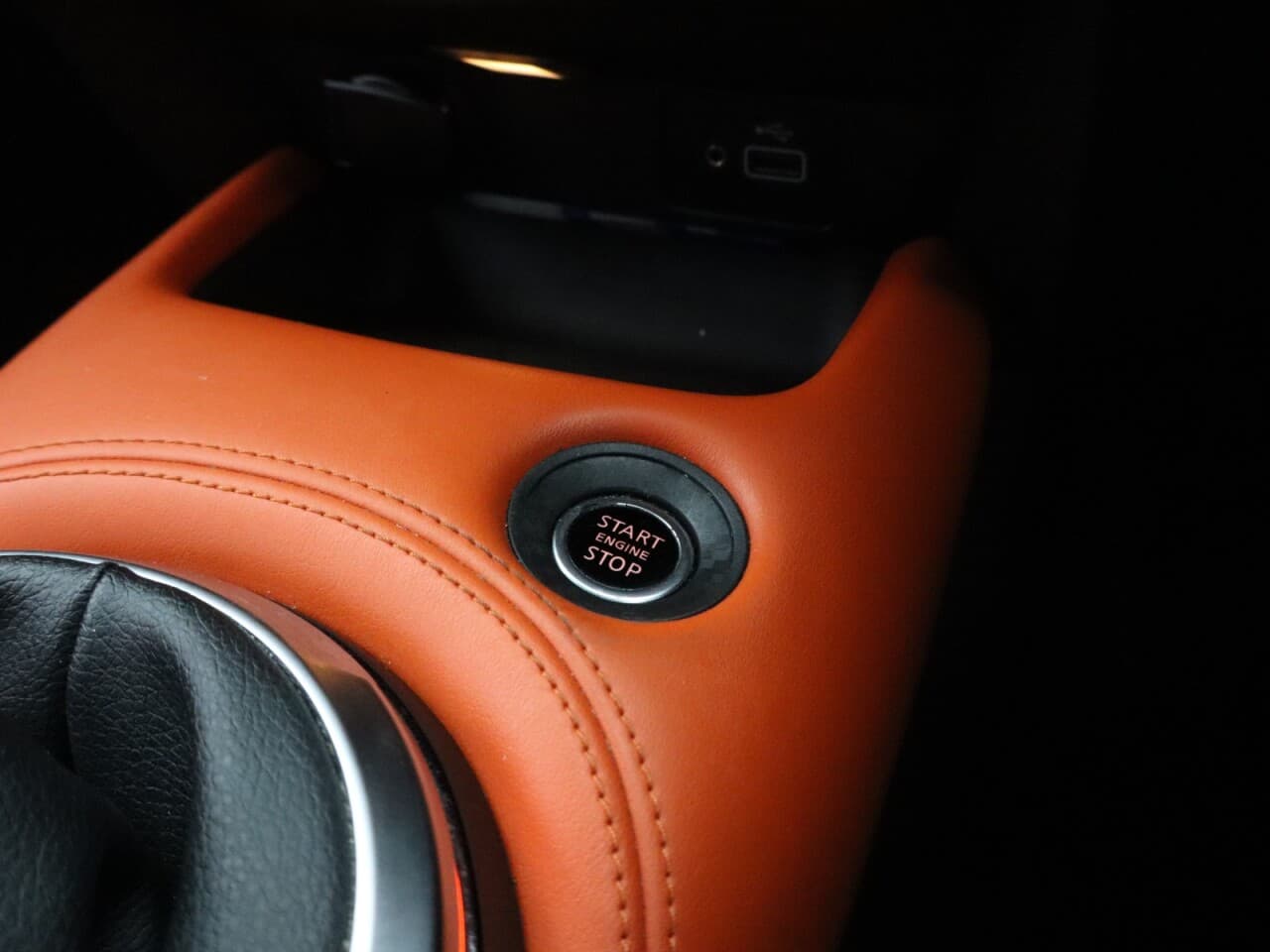Nissan Juke 1.0 DIG-T Tekna+ — image 30