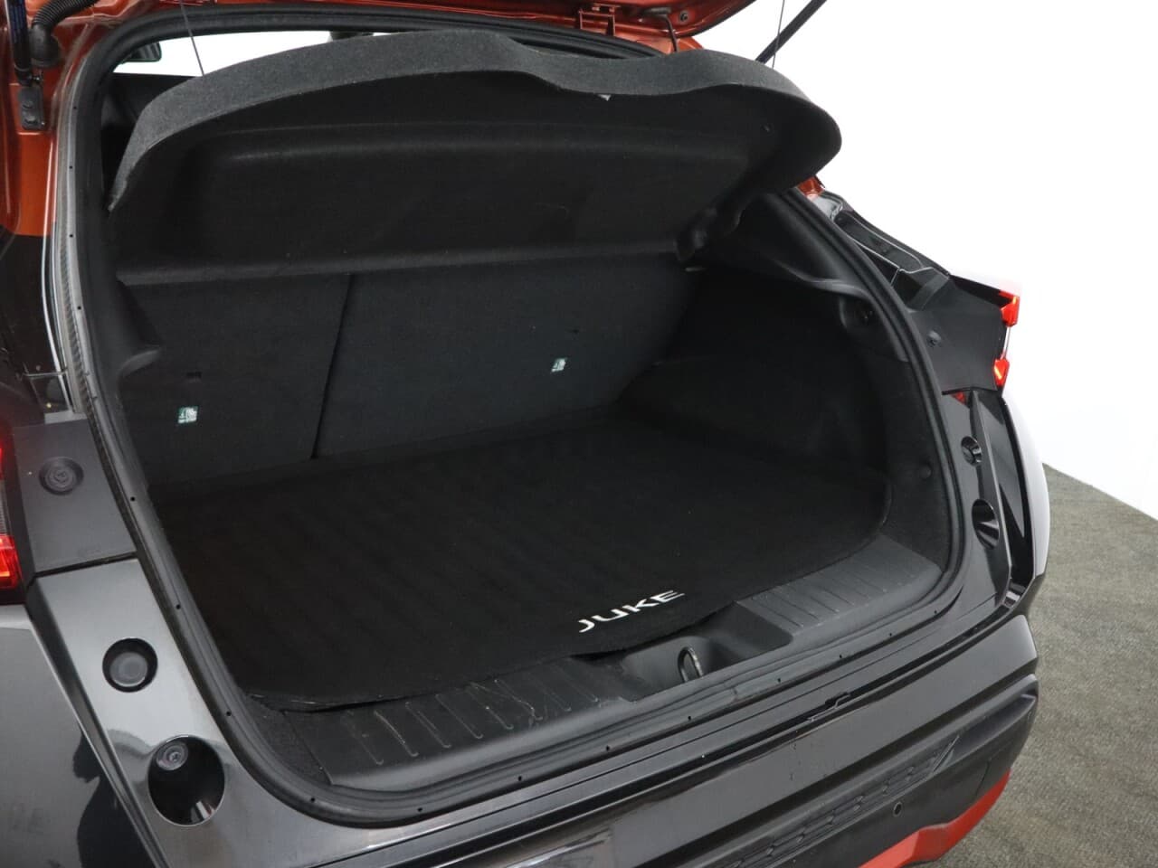 Nissan Juke 1.0 DIG-T Tekna+ — image 49