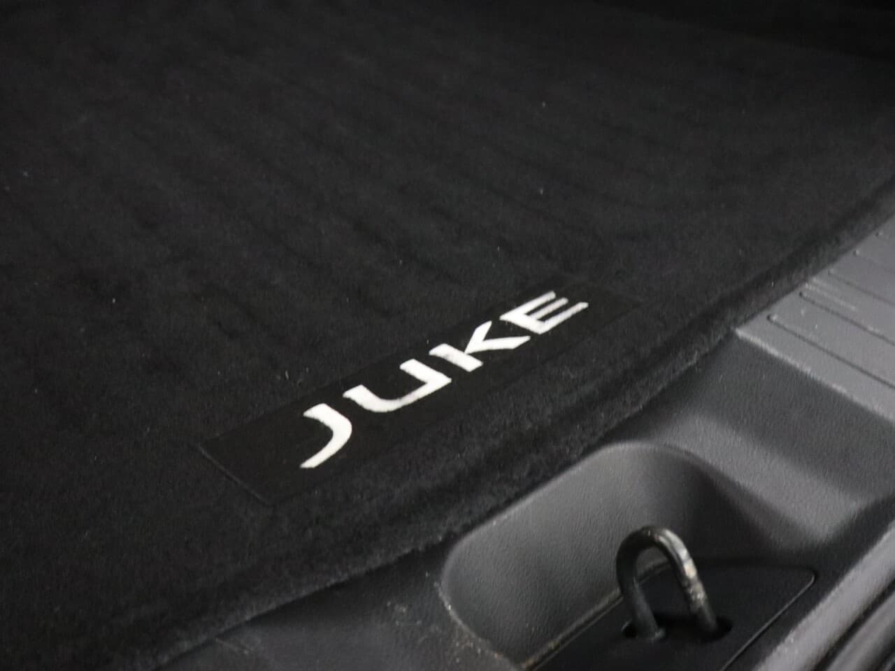 Nissan Juke 1.0 DIG-T Tekna+ — image 53