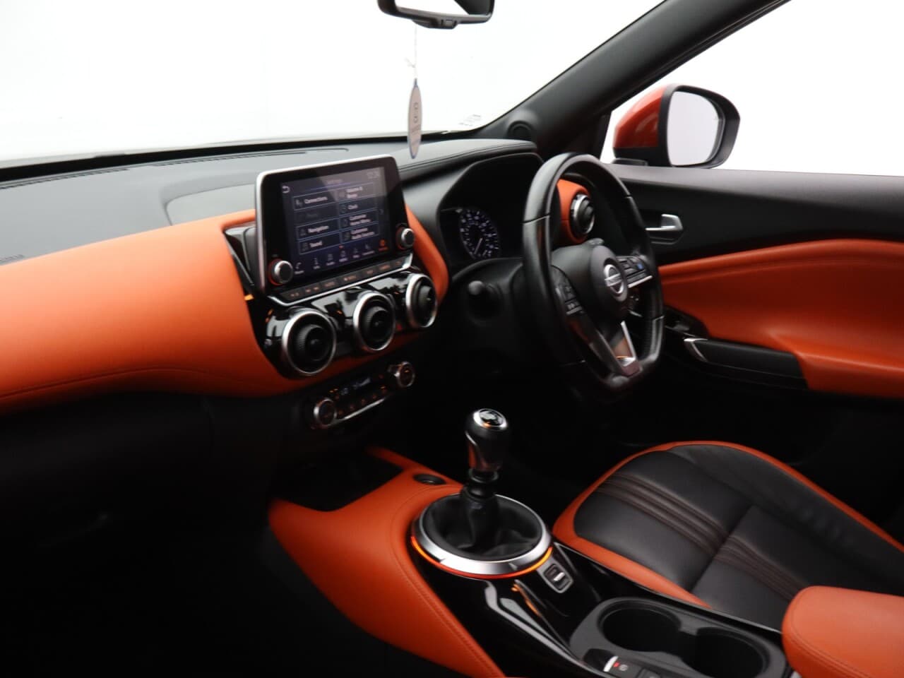 Nissan Juke 1.0 DIG-T Tekna+ — image 45