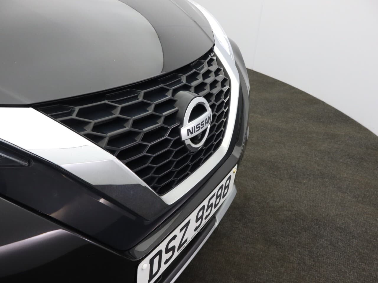 Nissan Juke 1.0 DIG-T Tekna+ — image 60