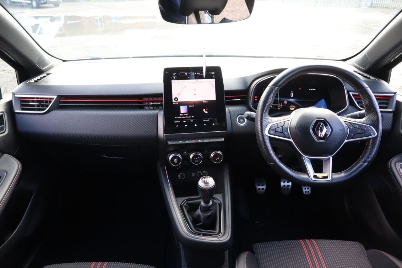 Renault Clio 1.0 TCe RS Line — image 12