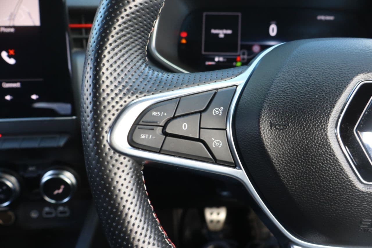 Renault Clio 1.0 TCe RS Line — image 16