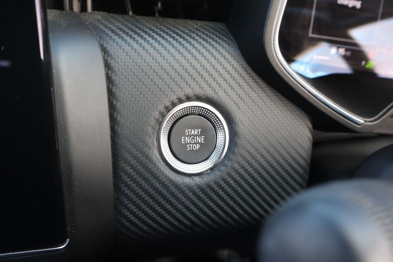 Renault Clio 1.0 TCe RS Line — image 29