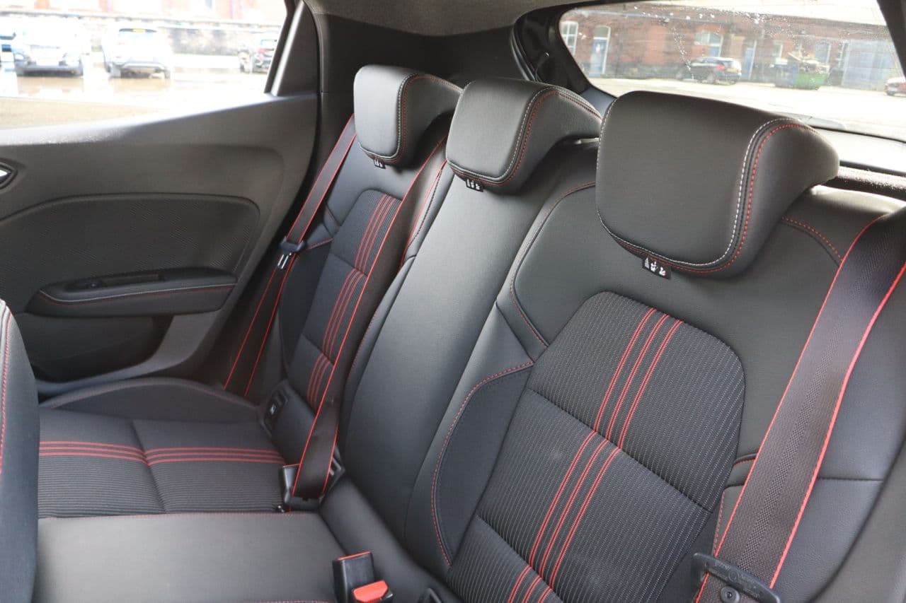 Renault Clio 1.0 TCe RS Line — image 44