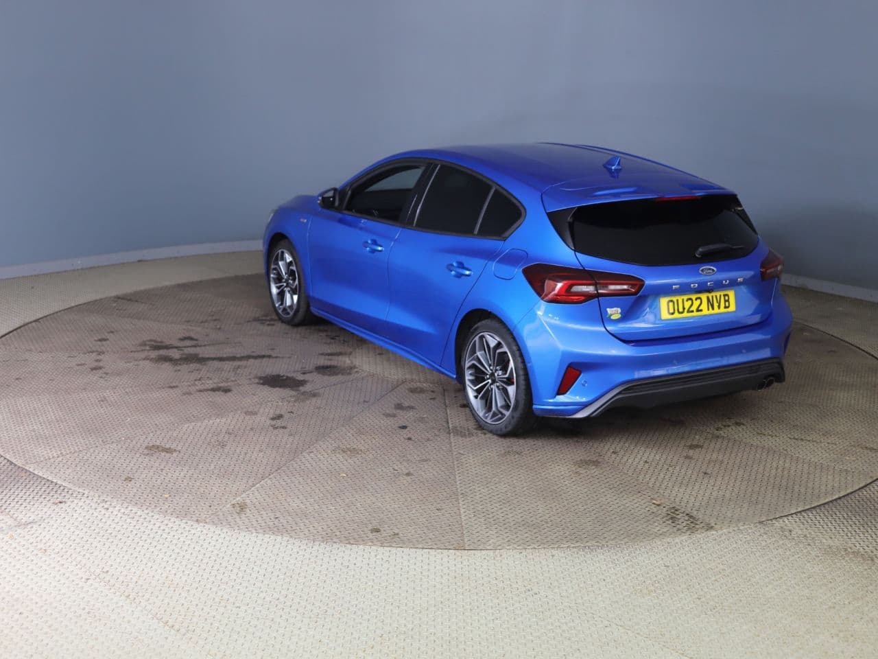 Ford Focus 1.0T EcoBoost ST-Line Vignale — image 6