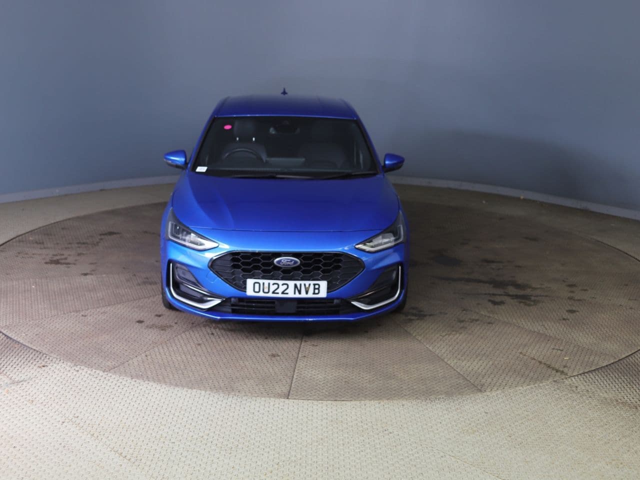 Ford Focus 1.0T EcoBoost ST-Line Vignale — image 3
