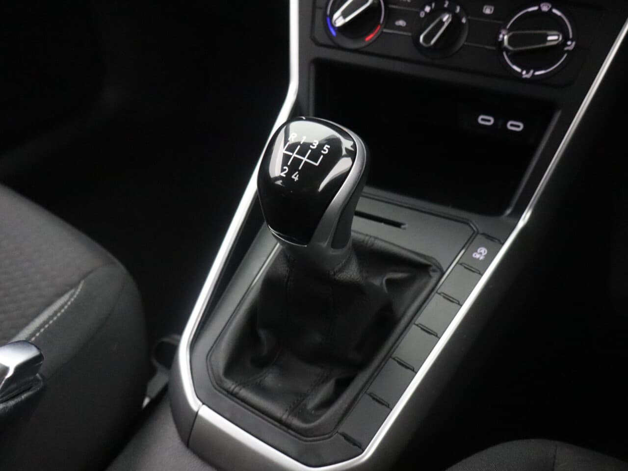 Volkswagen Polo 1.0 EVO Life — image 23