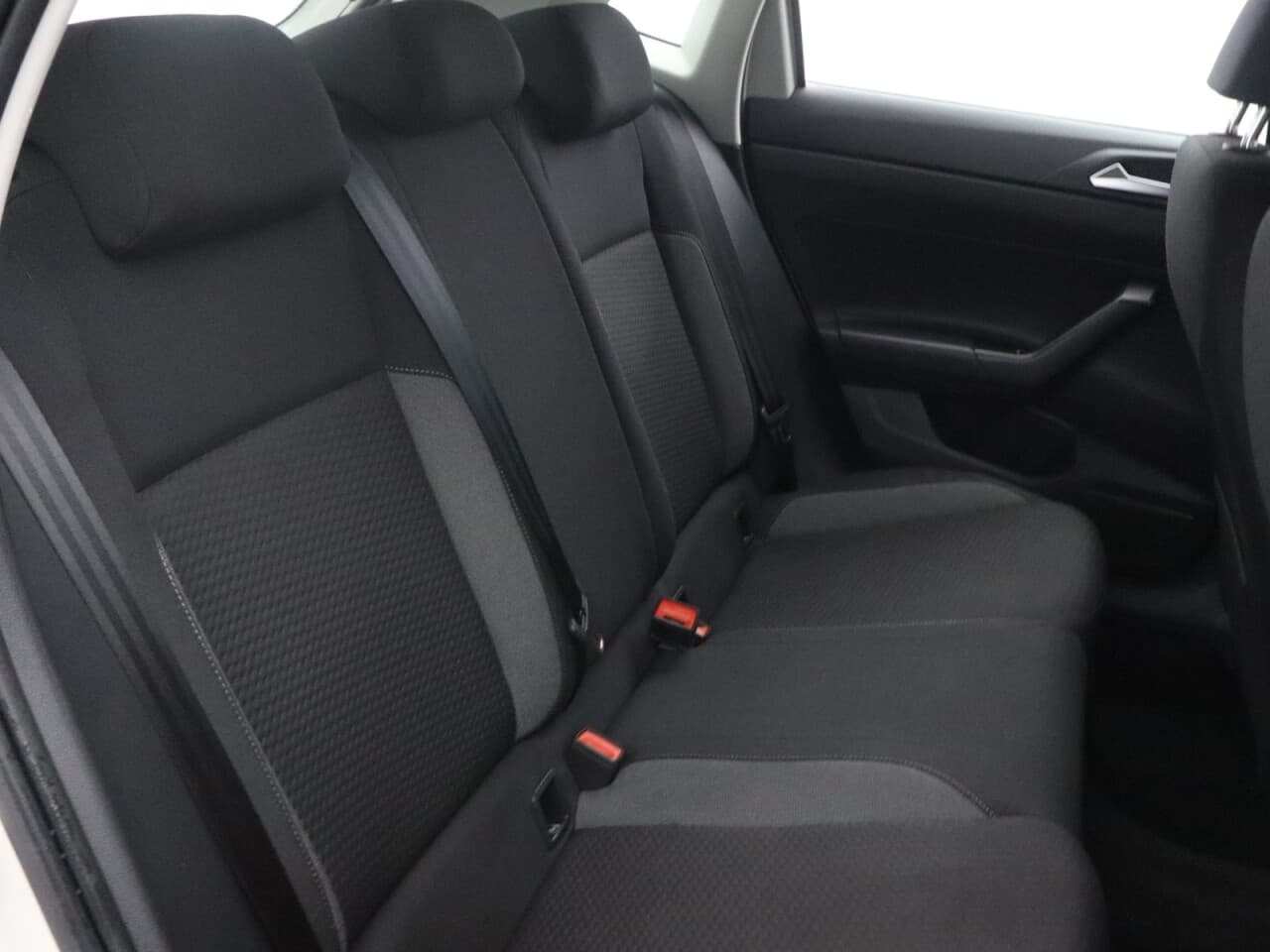 Volkswagen Polo 1.0 EVO Life — image 39