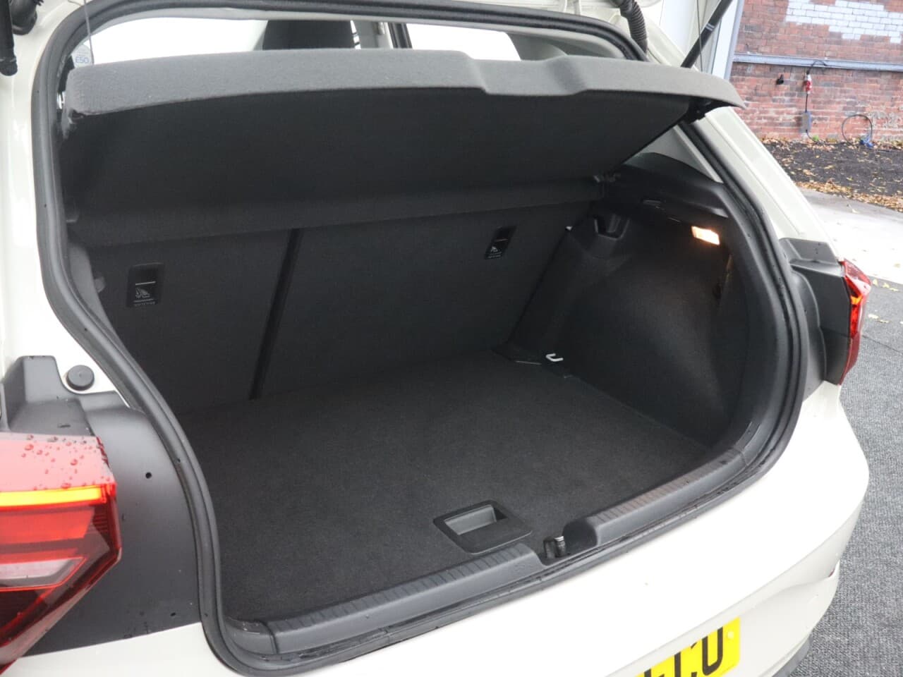 Volkswagen Polo 1.0 EVO Life — image 40