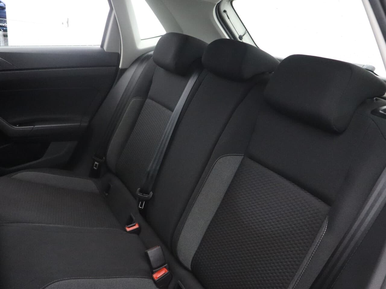 Volkswagen Polo 1.0 EVO Life — image 41