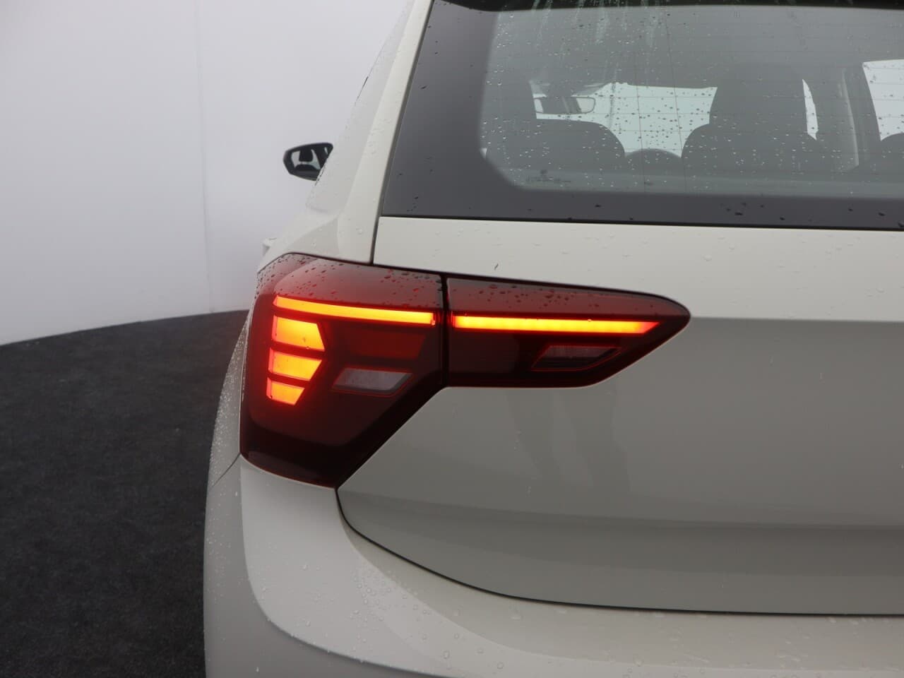 Volkswagen Polo 1.0 EVO Life — image 51
