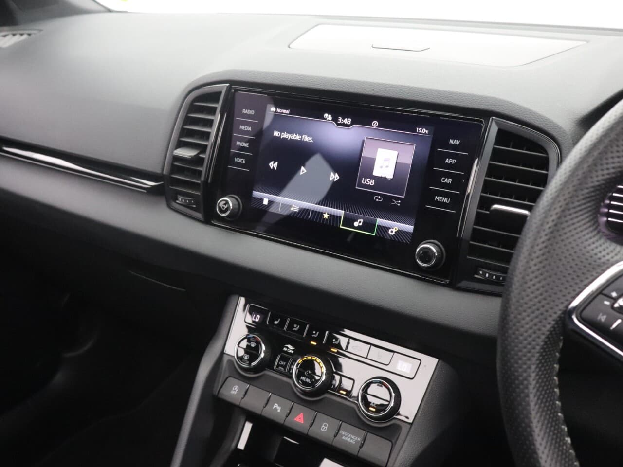 Skoda Karoq 1.5 TSI ACT SportLine — image 22
