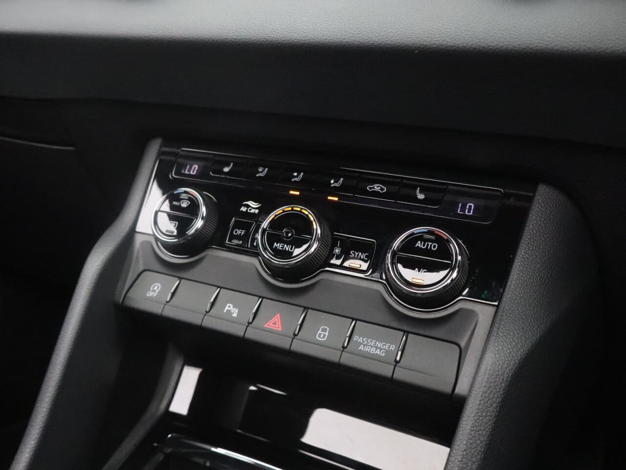 Skoda Karoq 1.5 TSI ACT SportLine — image 29