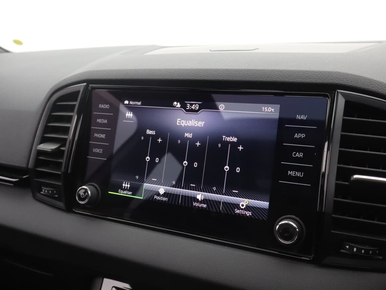 Skoda Karoq 1.5 TSI ACT SportLine — image 37