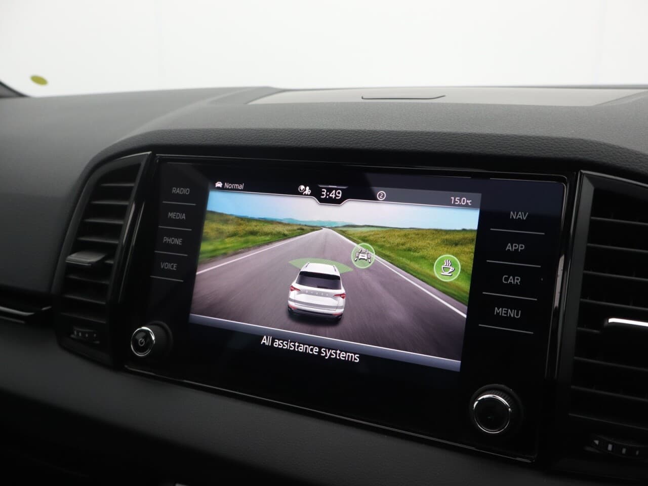 Skoda Karoq 1.5 TSI ACT SportLine — image 38
