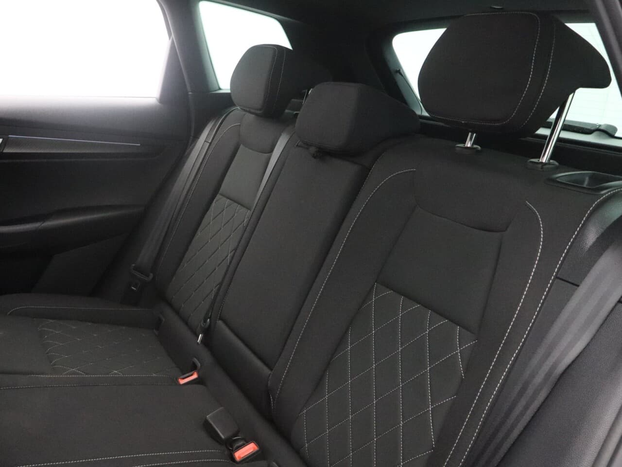 Skoda Karoq 1.5 TSI ACT SportLine — image 47