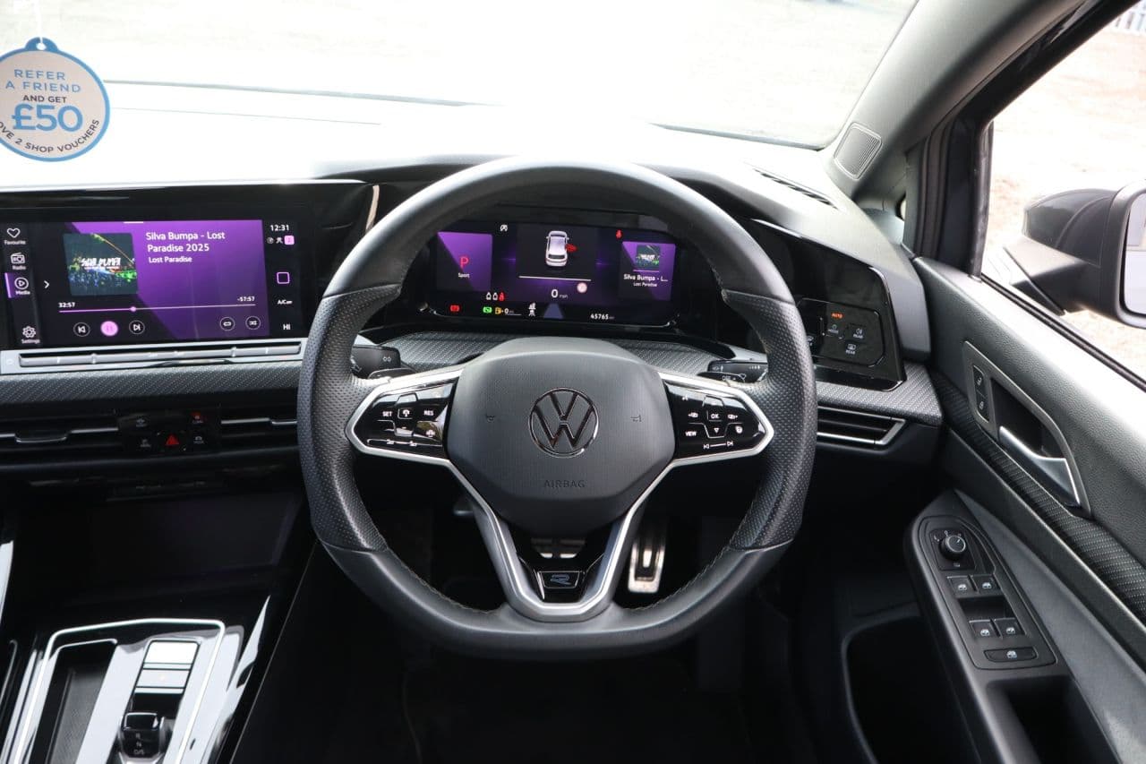 Volkswagen Golf 1.5 eTSI MHEV R-Line — image 15