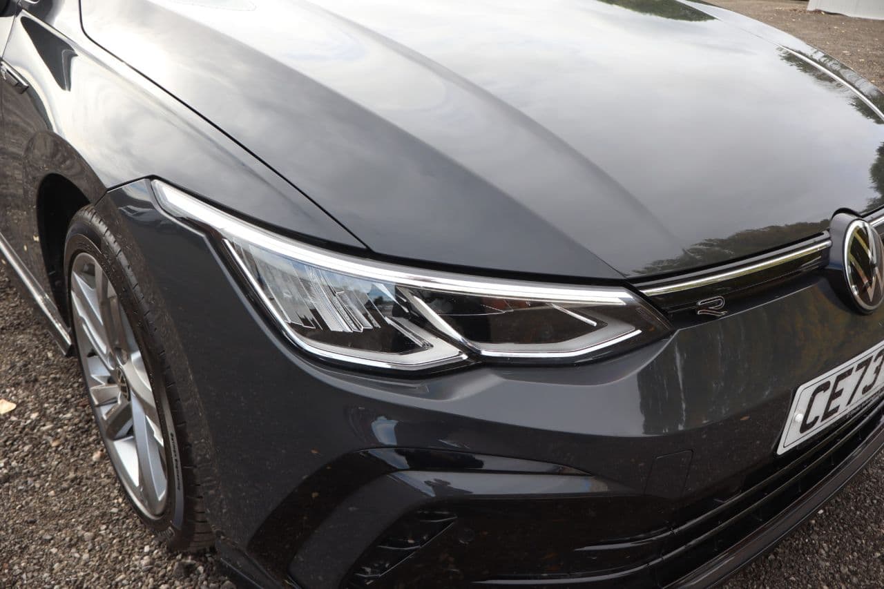 Volkswagen Golf 1.5 eTSI MHEV R-Line — image 58
