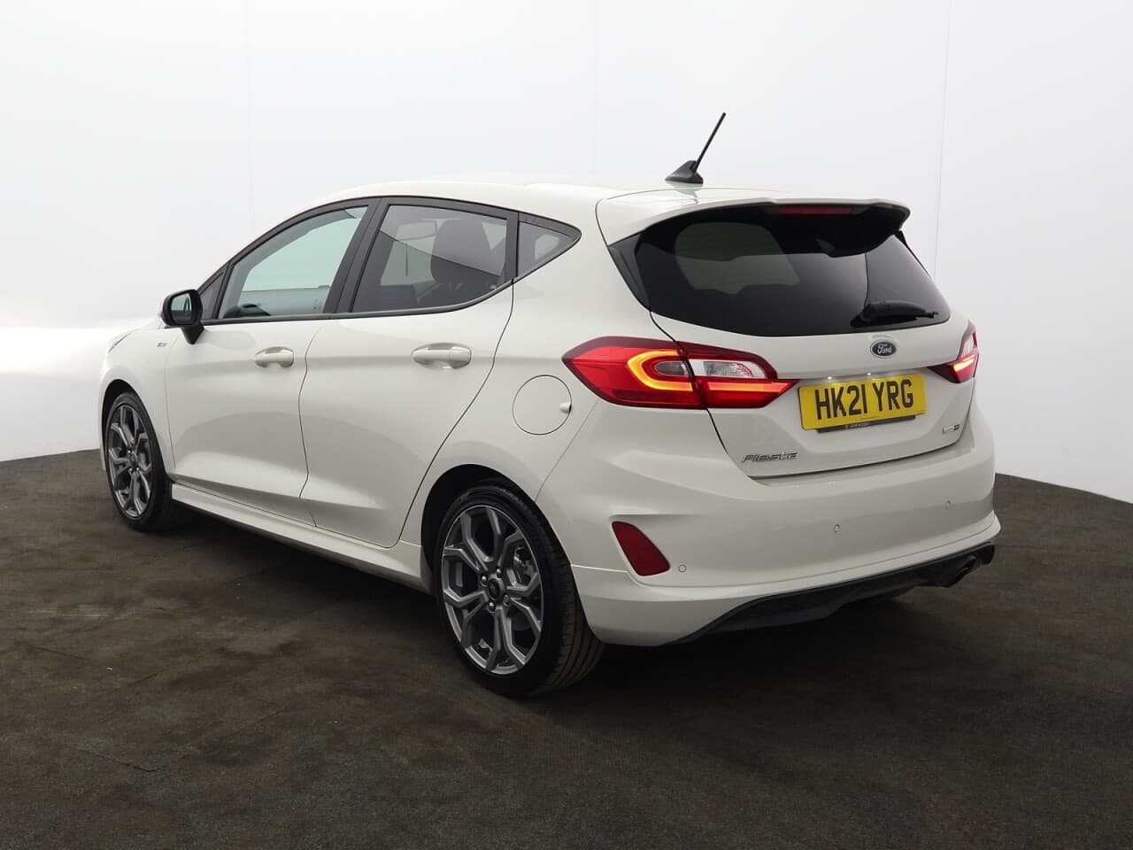 Ford Fiesta 1.0T EcoBoost MHEV ST-Line Edition — image 8