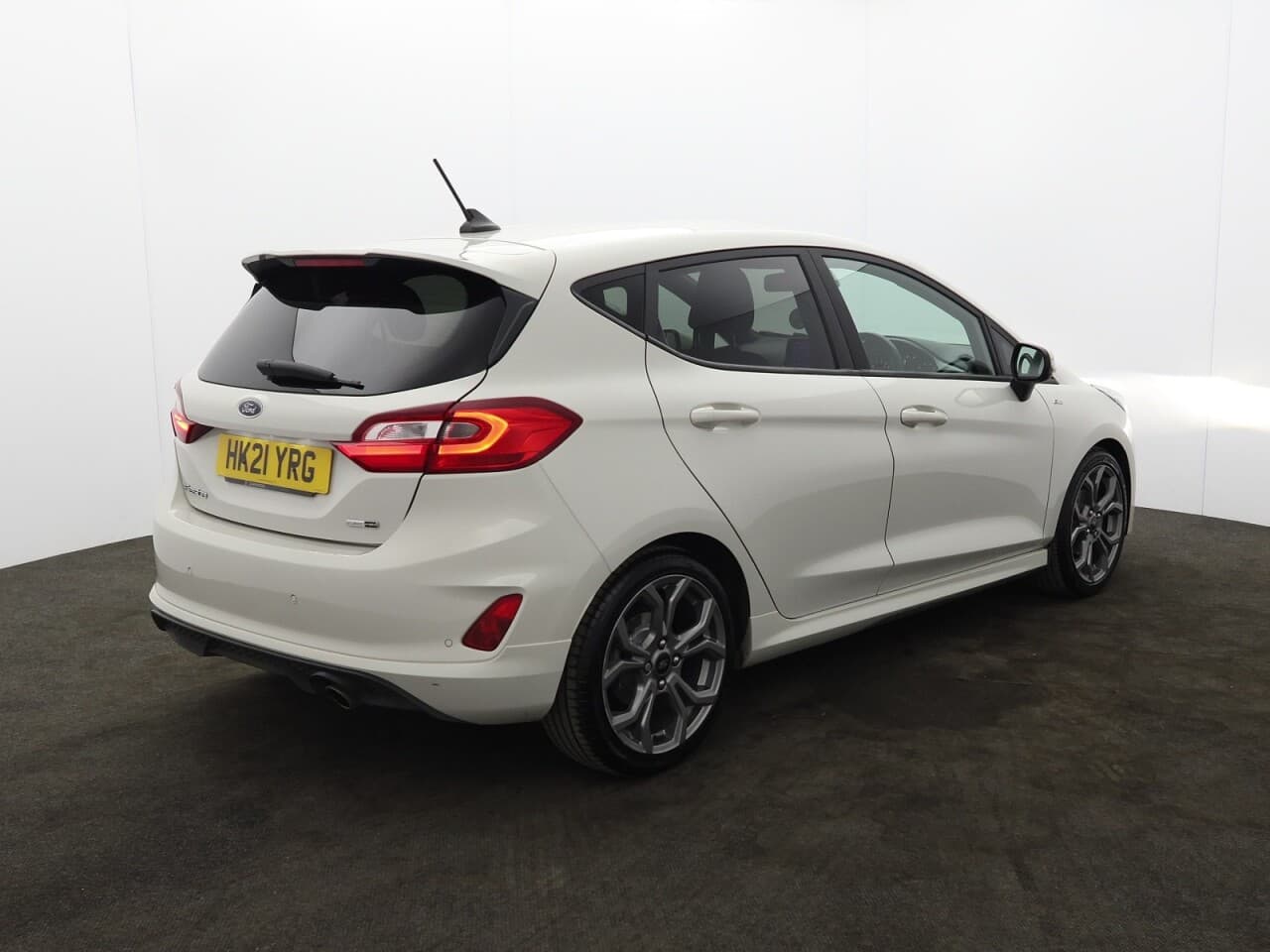 Ford Fiesta 1.0T EcoBoost MHEV ST-Line Edition — image 10