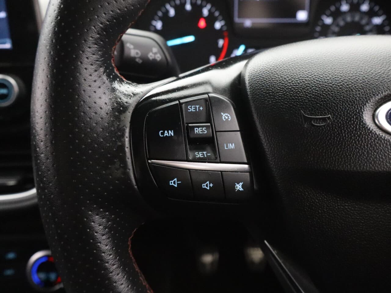 Ford Fiesta 1.0T EcoBoost MHEV ST-Line Edition — image 18