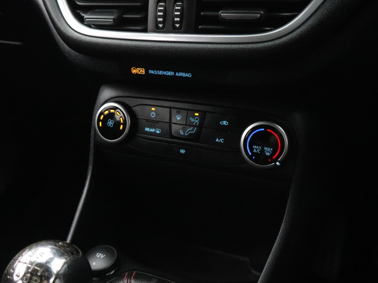 Ford Fiesta 1.0T EcoBoost MHEV ST-Line Edition — image 28