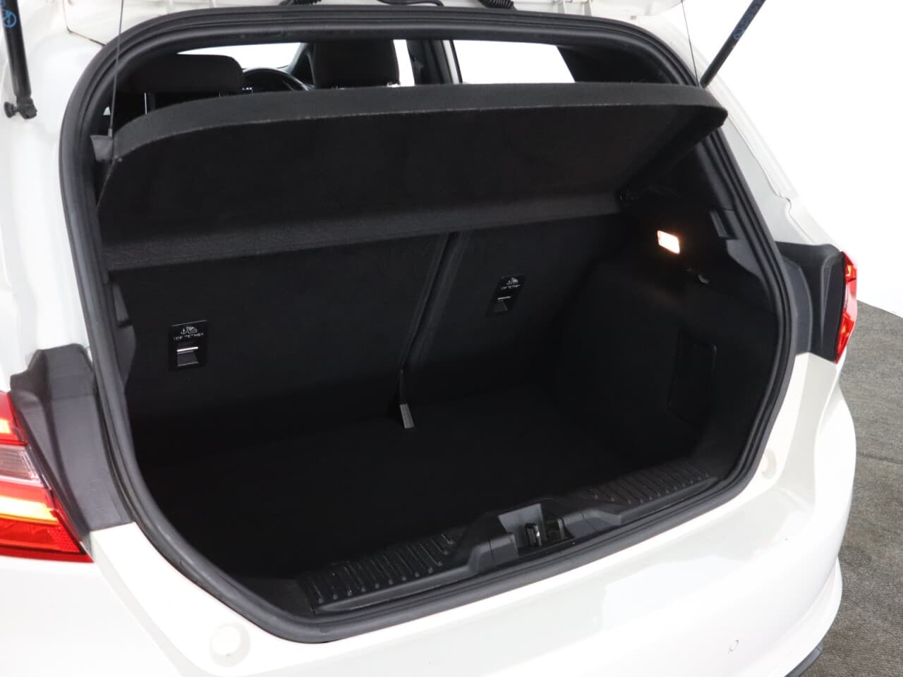 Ford Fiesta 1.0T EcoBoost MHEV ST-Line Edition — image 43