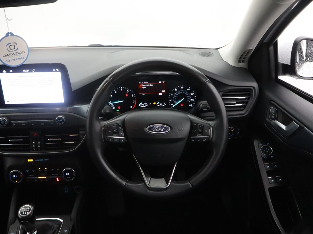 Ford Focus 1.5T EcoBoost Active X — image 15