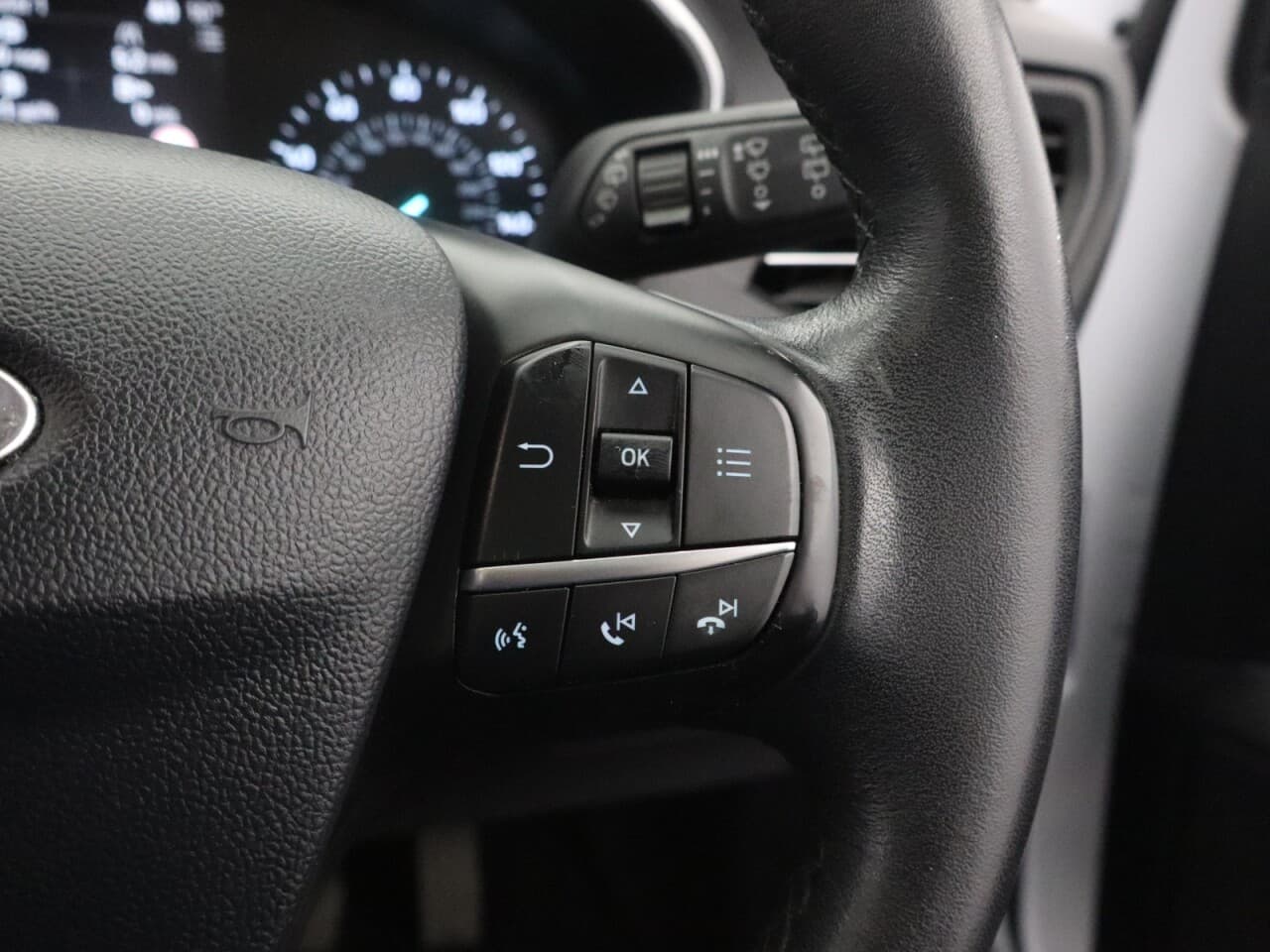 Ford Focus 1.5T EcoBoost Active X — image 18