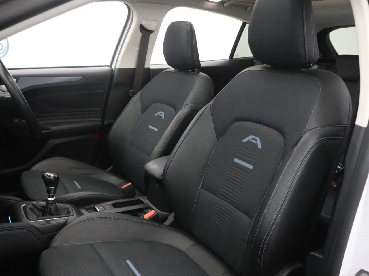 Ford Focus 1.5T EcoBoost Active X — image 54