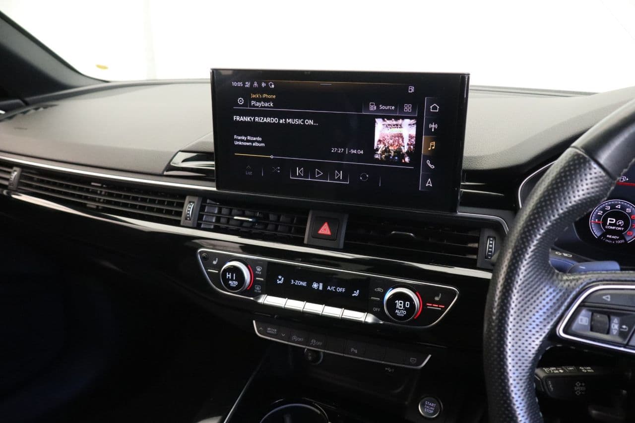 Audi A4 2.0 TFSI 35 Black Edition — image 21