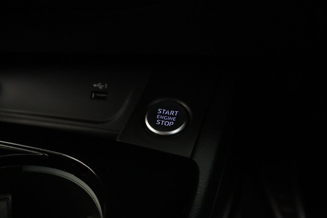 Audi A4 2.0 TFSI 35 Black Edition — image 27