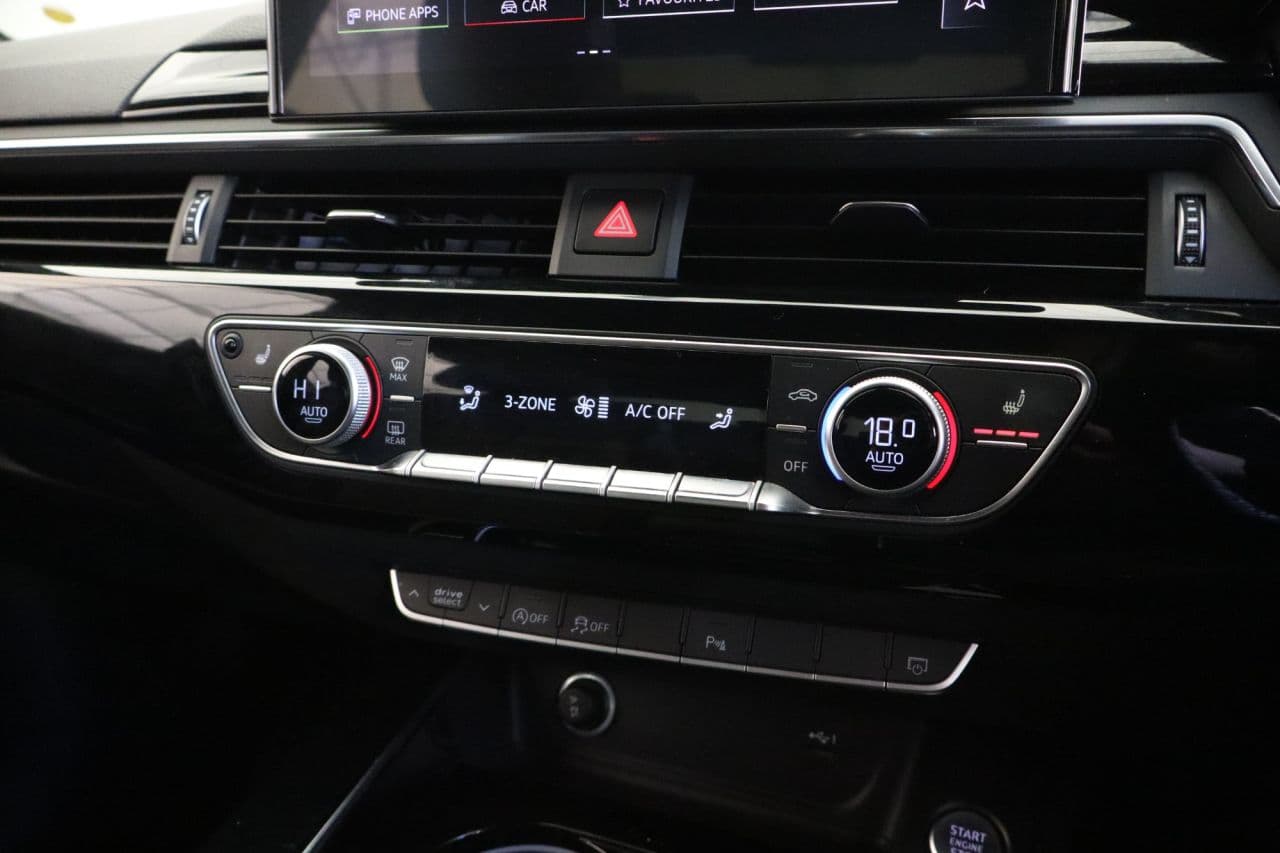 Audi A4 2.0 TFSI 35 Black Edition — image 28