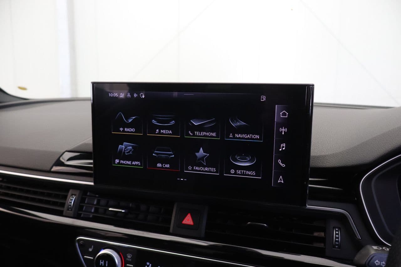 Audi A4 2.0 TFSI 35 Black Edition — image 30