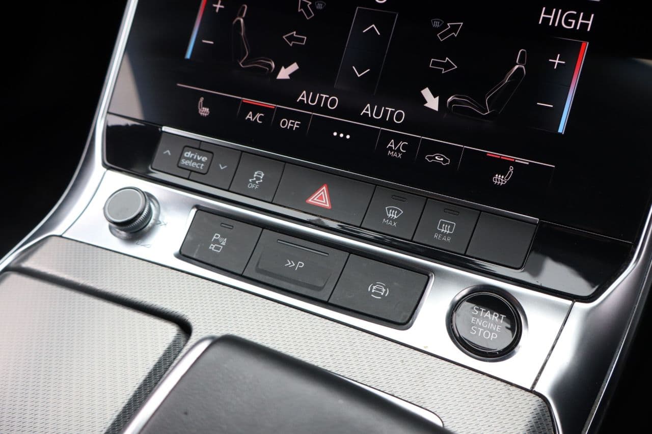 Audi A6 Saloon 2.0 TDI 40 Sport (Technology Pack + Comfort & Sound) — image 27