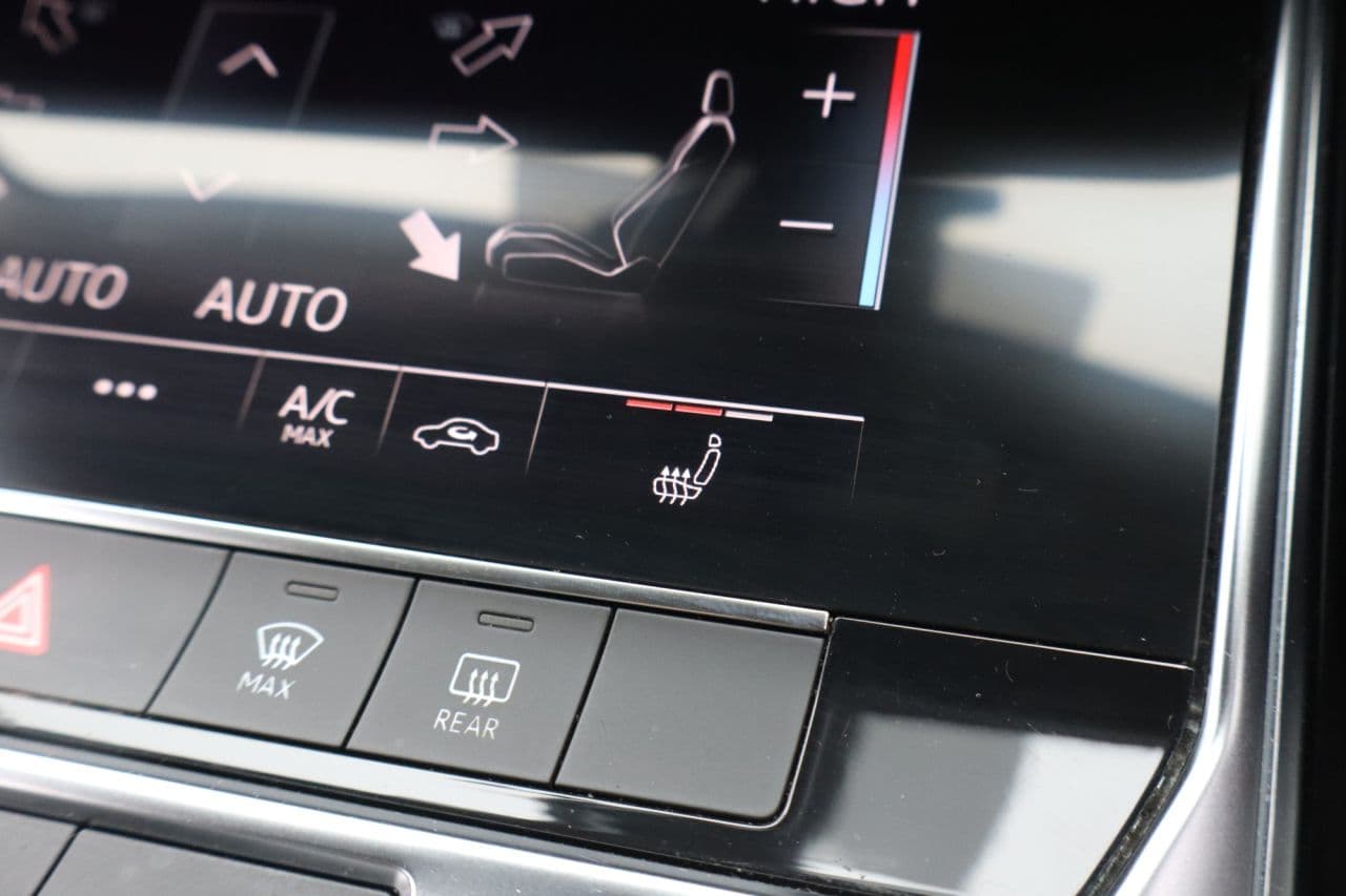 Audi A6 Saloon 2.0 TDI 40 Sport (Technology Pack + Comfort & Sound) — image 29
