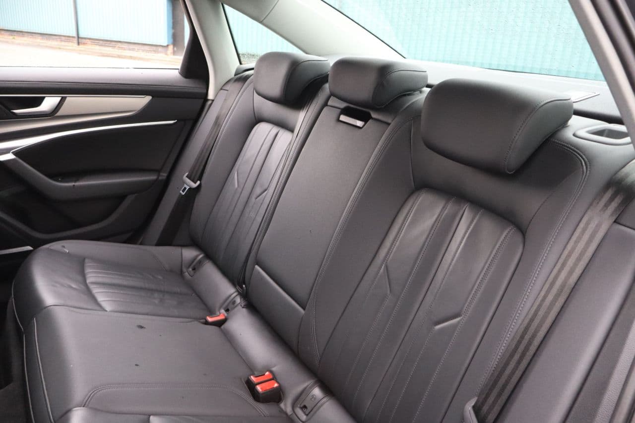 Audi A6 Saloon 2.0 TDI 40 Sport (Technology Pack + Comfort & Sound) — image 44