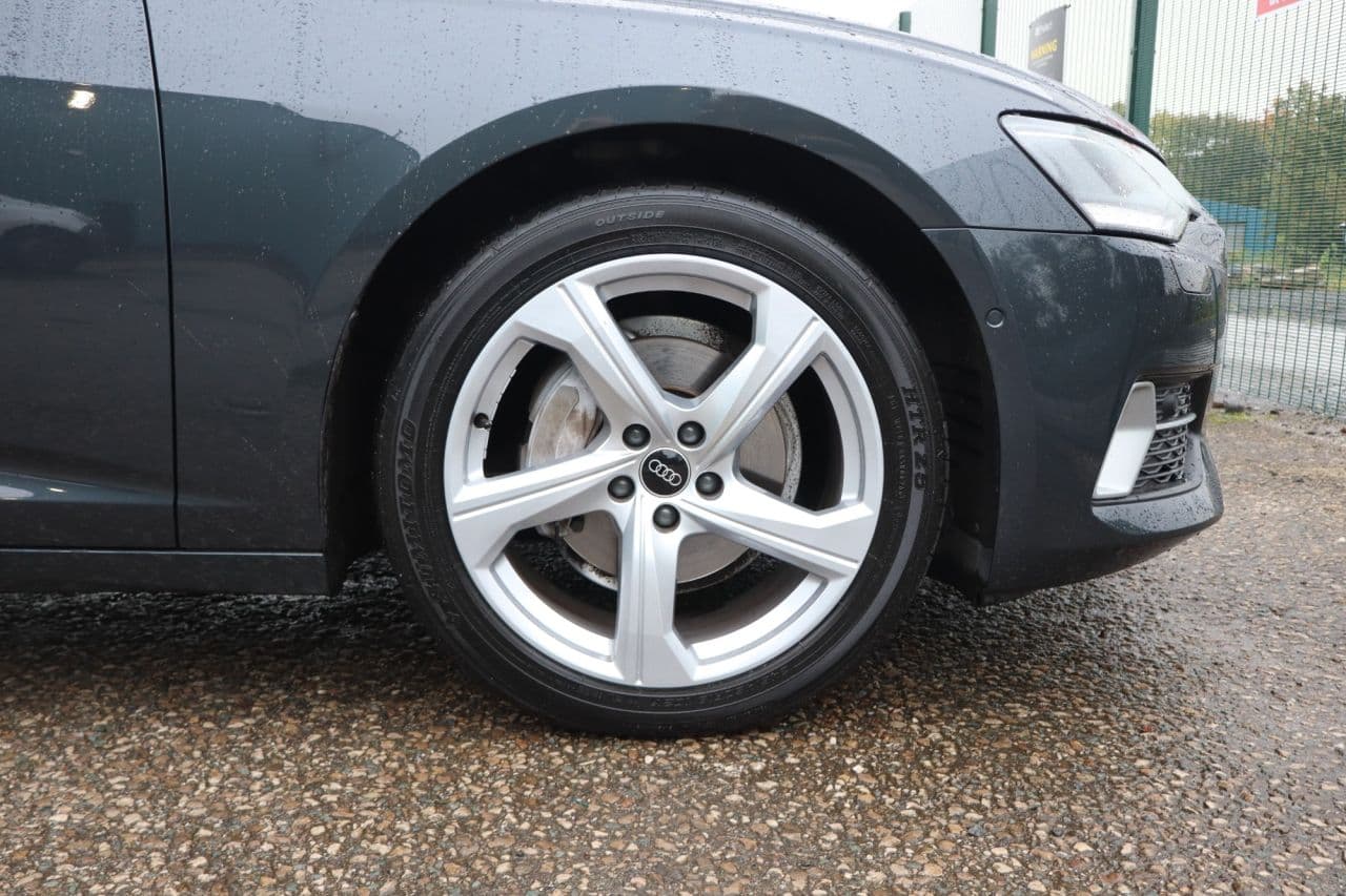 Audi A6 Saloon 2.0 TDI 40 Sport (Technology Pack + Comfort & Sound) — image 51