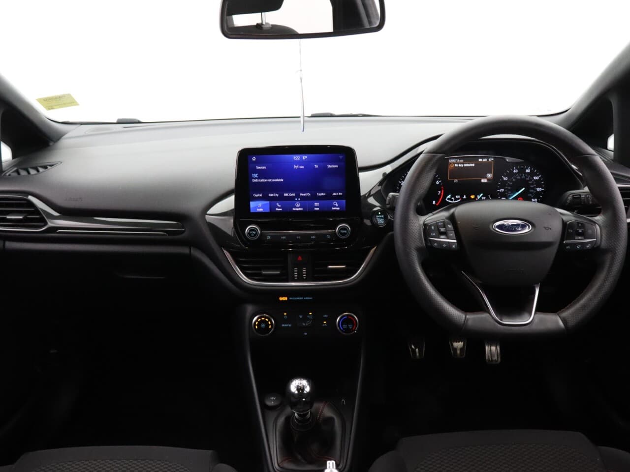 Ford Fiesta 1.0T EcoBoost MHEV ST-Line Edition — image 12