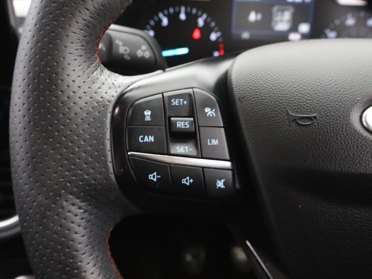 Ford Fiesta 1.0T EcoBoost MHEV ST-Line Edition — image 17