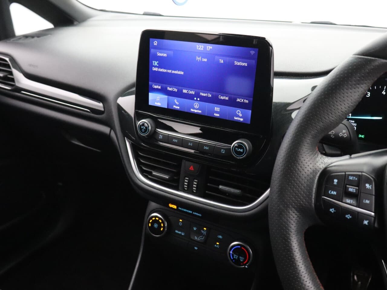 Ford Fiesta 1.0T EcoBoost MHEV ST-Line Edition — image 22
