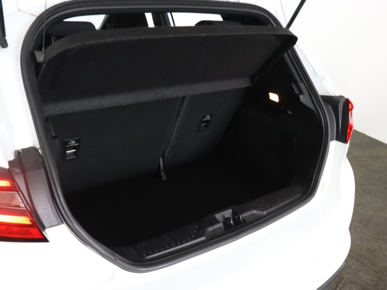 Ford Fiesta 1.0T EcoBoost MHEV ST-Line Edition — image 44